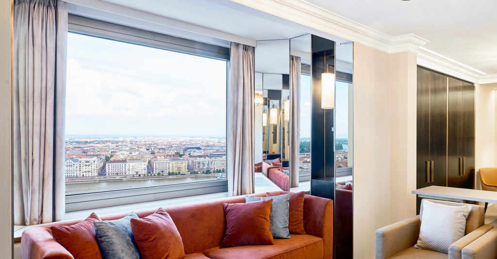 vista sul danubio - In Ungheria le camere con vista dell'hotel Hilton Budapest 