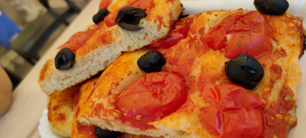 Gargano - Focaccia pugliese - (foto aggynomadi)