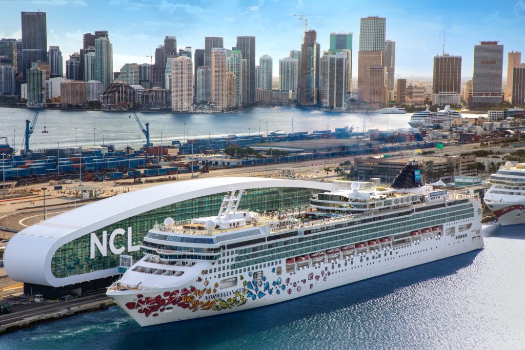 CROCIERE - Norwegian Gem - Port of Miami, FL Norwegian Cruise Line