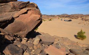 Shiruq - Deserto con rocce nel Sudan