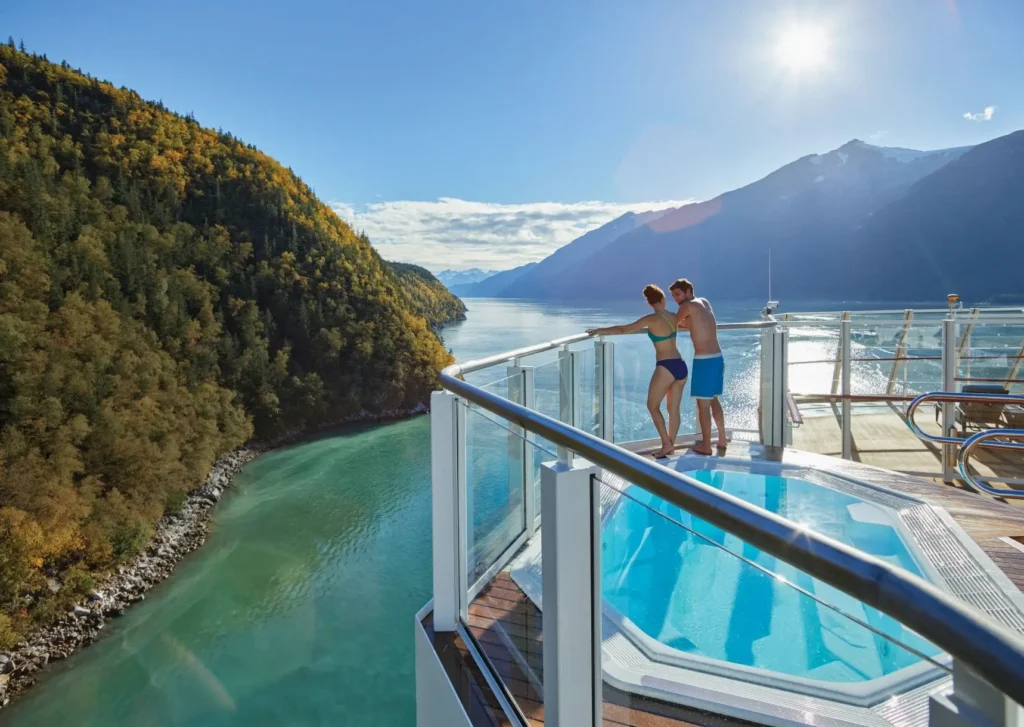 NCL-Norwegian-Cruise-Line-Hottub