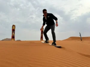 Sharjah-desert-snowboard
