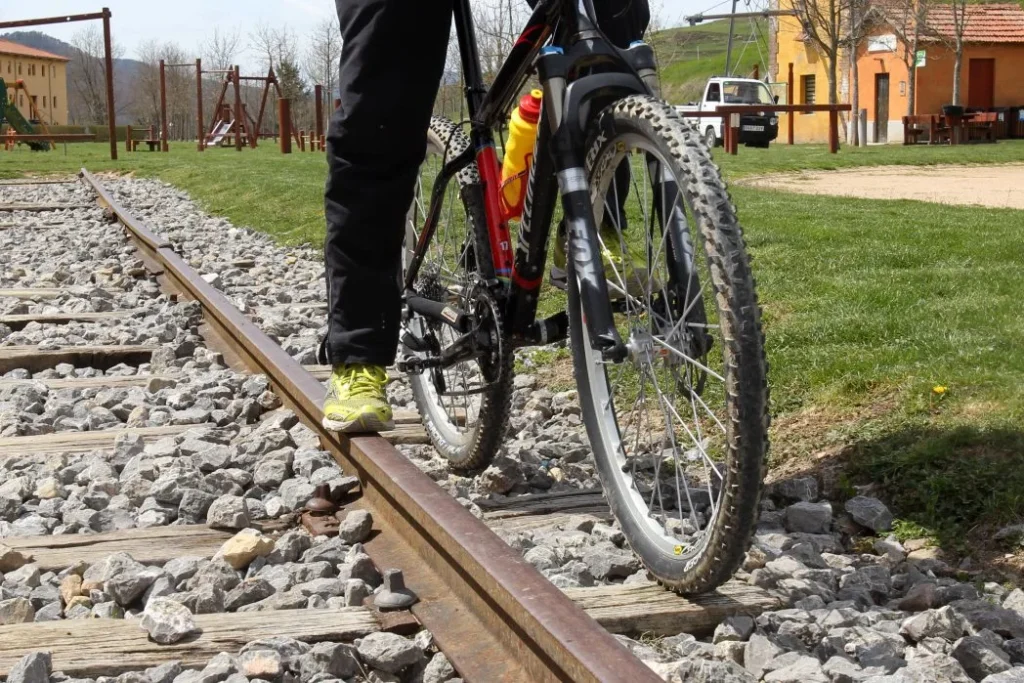 cicloturismo-in-catalogna-Pirinexus-St.Joan-Abadesses-Foto-Toni-Leon-CVVGI