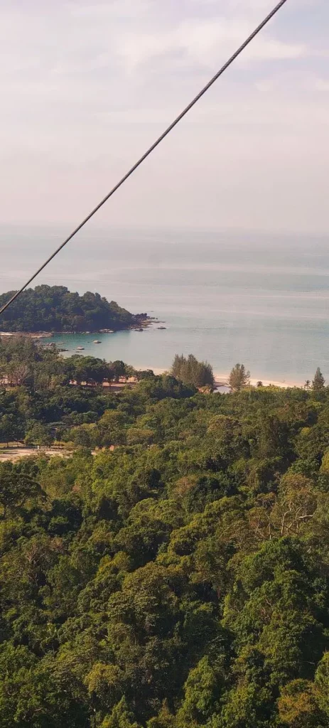 il Berjaya Langkawi Rersort visto dalla sky cab