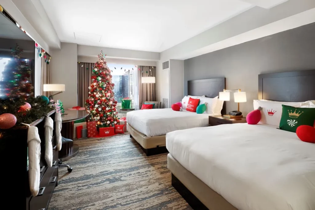 Hilton e Hallmark il Natale arriva nelle camere in hotel