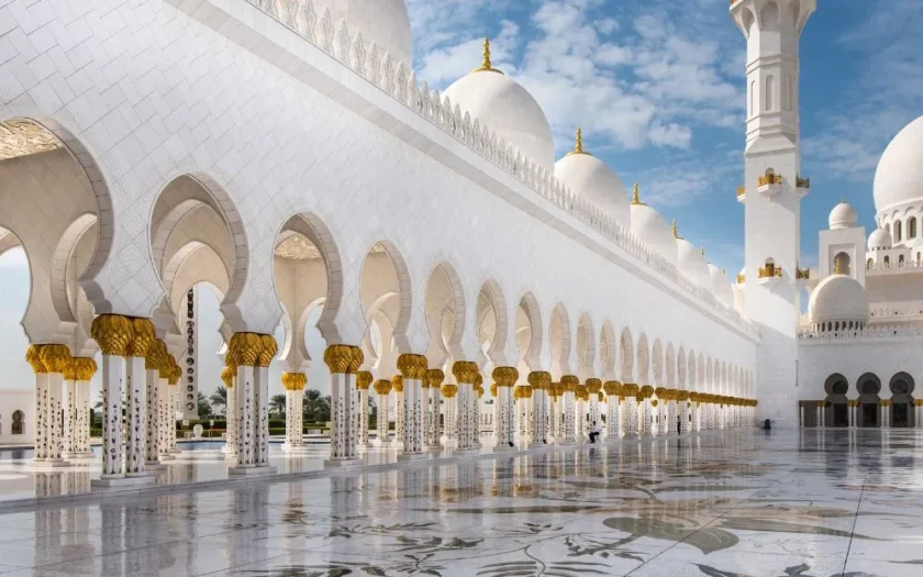 Abu Dhabi Pass Gran Moschea dello Sceicco Zayed